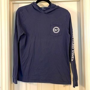 Like new Vineyard Vines navy blue youth XL long sleeve t-shirt with hoodie